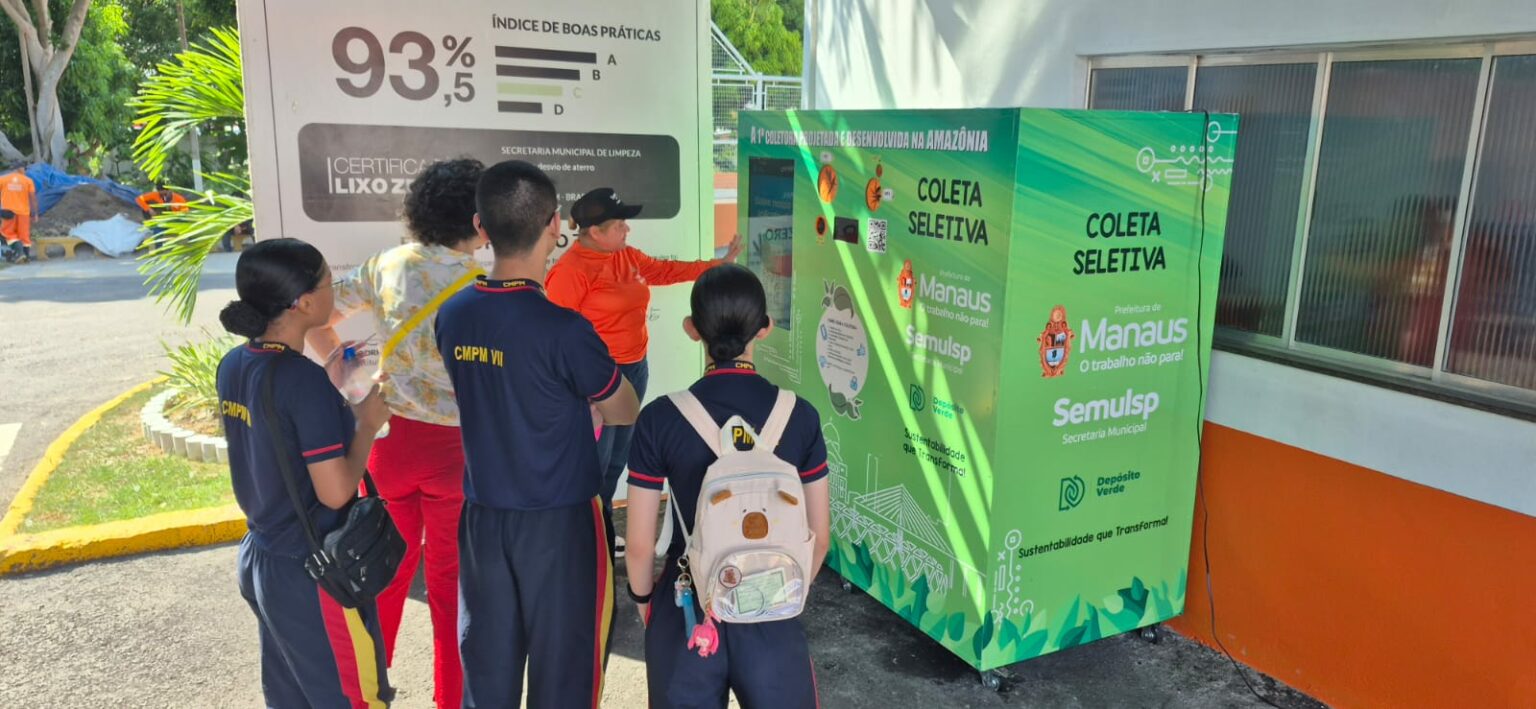 Prefeitura recebe estudantes do CMPM 7 durante visita à Semulsp