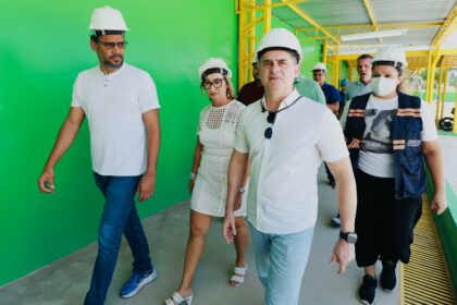 Prefeito David Almeida vistoria obras de reforma e ampliação da escola Waldir Garcia no bairro São Geraldo