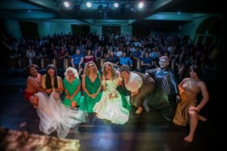Cia Kinttal 24 reapresenta Medeia nas Sombras da Comédia no Teatro da Instalação