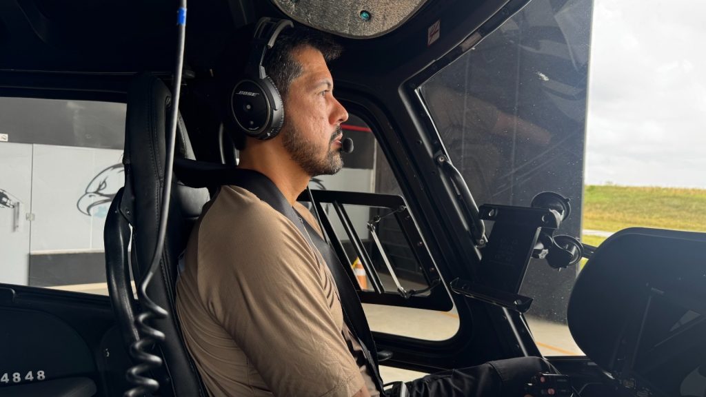 Departamento Aéreo da SSP-AM qualifica no Amazonas primeiro piloto para operar helicóptero
