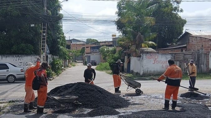 Prefeitura de Manaus transforma rua Santa Apolinária com obra de recuperação asfáltica no Monte das Oliveiras