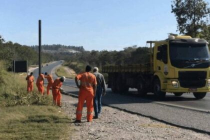 Comissão da Câmara debate andamento de obras de contorno viário em Arcos (MG)