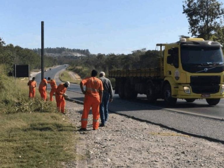 Comissão da Câmara debate andamento de obras de contorno viário em Arcos (MG)