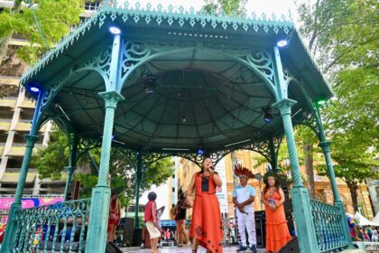 Palco coreto celebra a riqueza da cultura indígena no #SouManaus
