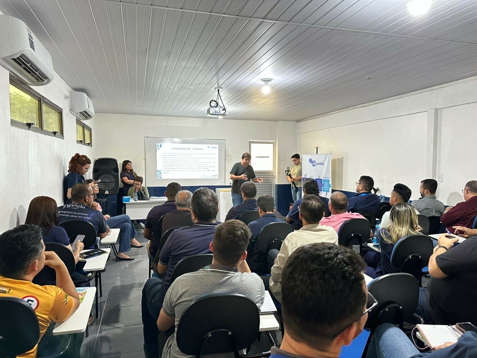 Prefeitura de Manaus promove palestra sobre direitos da pessoa idosa para trabalhadores do transporte coletivo