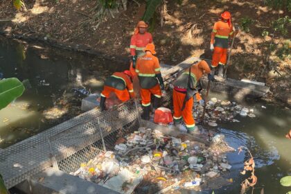 Prefeitura reforça frentes de trabalho em igarapés urbanos