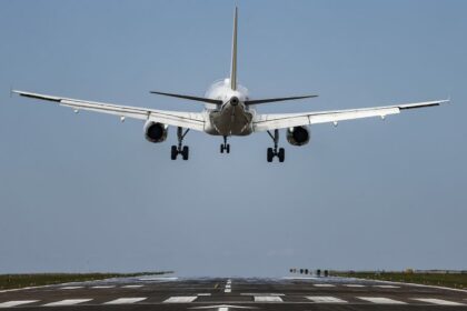 Câmara discute preços de passagens aéreas e suposta fusão entre companhias