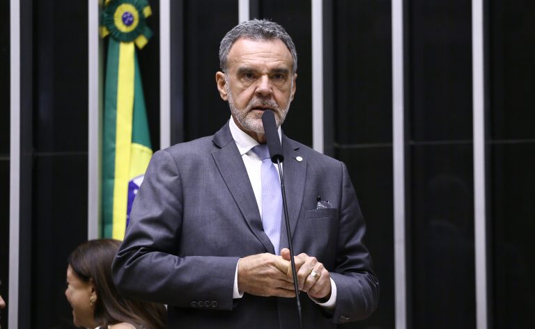 Comissão aprova projeto que proíbe comércio de produtos derivados de trabalho infantil ou forçado