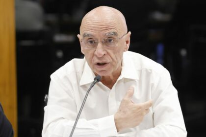 Comissão aprova projeto que limita em 6 meses prazo para análise de processo administrativo prioritário