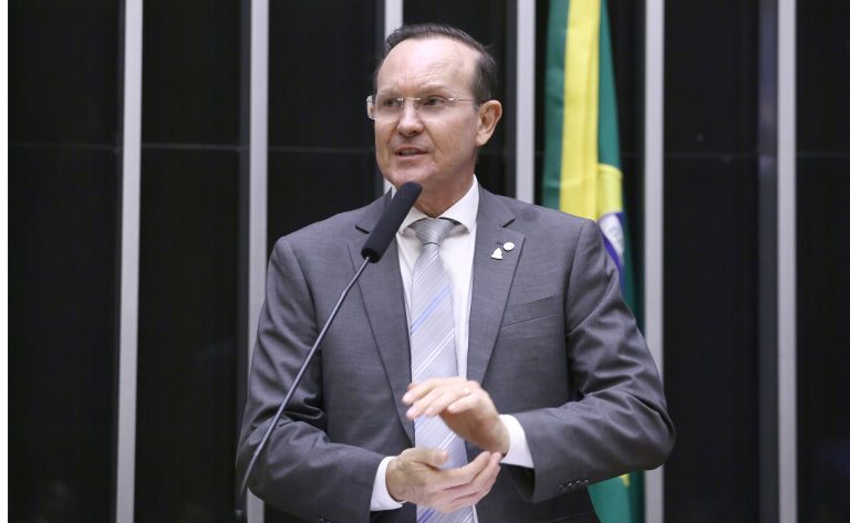 Comissão aprova ampliação de acessibilidade para pessoas com deficiência nas praias