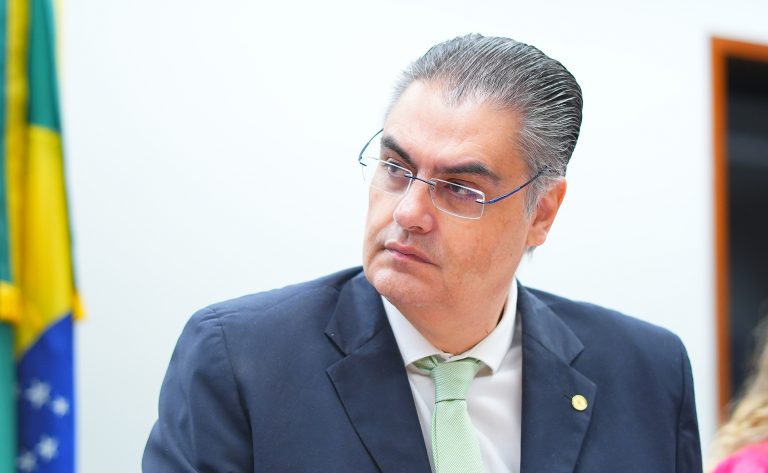 Comissão aprova acúmulo de gratificação com cargo comissionado para segurança do Judiciário