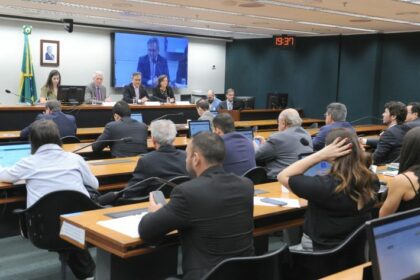Receita federal rastreia dinheiro de postos de combustíveis envolvidos com o crime organizado