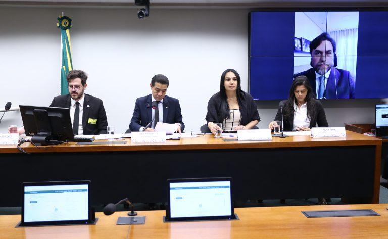 Estudantes que pagam em dia o Fies querem os mesmos descontos concedidos a inadimplentes em renegociações