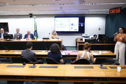 Pacientes e familiares pedem atualização de tratamento para doença pulmonar crônica