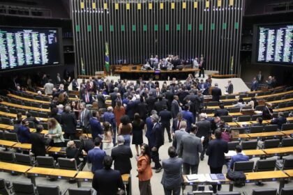 Câmara aprova MP que cria o programa Agora Tem Especialistas; acompanhe