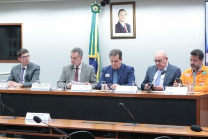 Audiência expõe problemas na fiscalização e avanço do crime organizado no setor de combustíveis