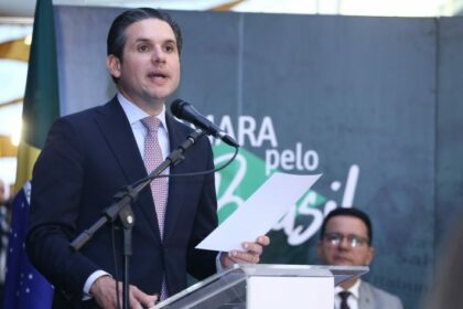Programa Câmara pelo Brasil vai aproximar a população do trabalho legislativo, afirma Hugo Motta