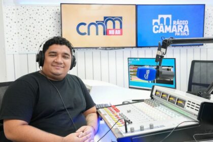 Rádio Câmara Manaus relembra sua história em homenagem aos 90 anos do programa ‘A Voz do Brasil’