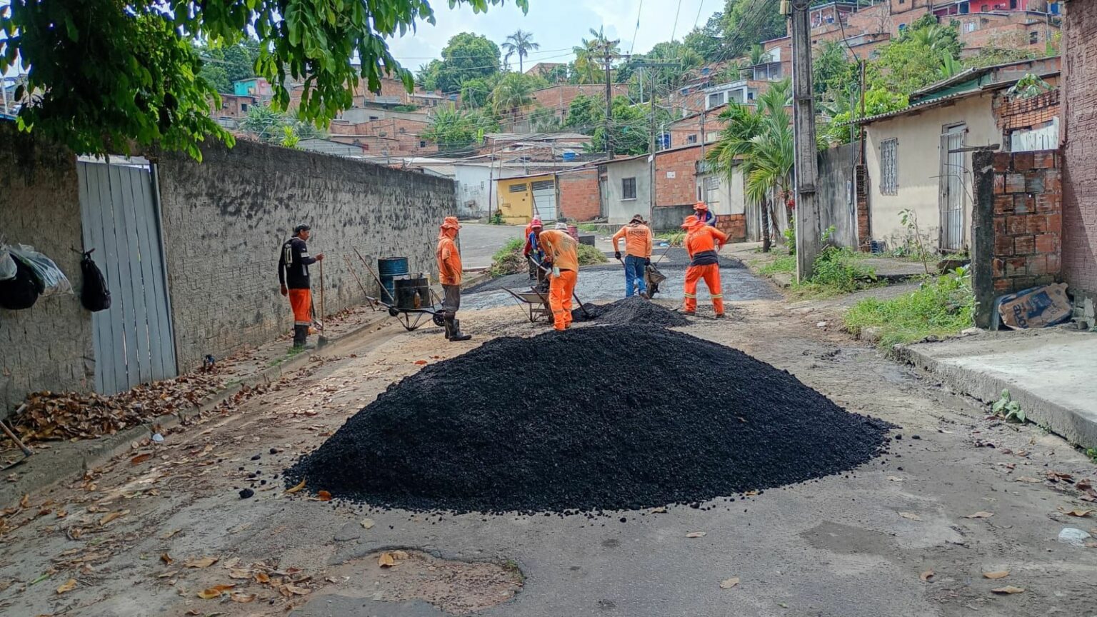 PMM trabalha em transformação de rua no bairro Jorge Teixeira