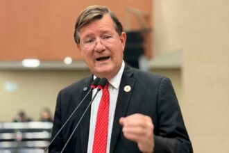 Requerimento de Zé Ricardo que pedia transparência dos gastos do Sou Manaus 2025 não é aceito na CMM