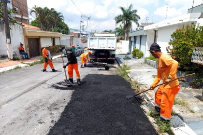 Prefeitura de Manaus revitaliza rua Carbonita e melhora mobilidade no Parque 10