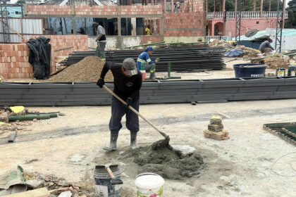 Prefeitura de Manaus inicia transformação de quadra do Mauazinho em novo espaço de esporte e lazer