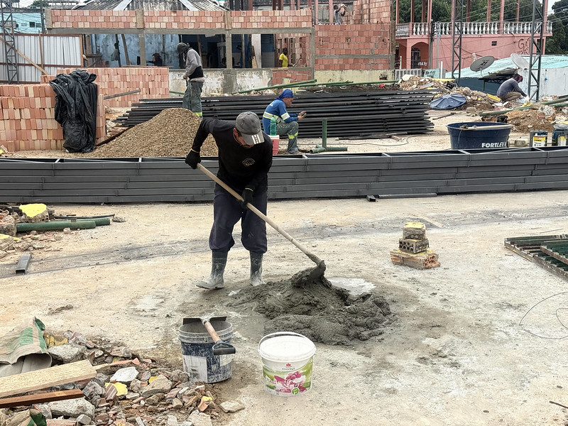 Prefeitura de Manaus inicia transformação de quadra do Mauazinho em novo espaço de esporte e lazer
