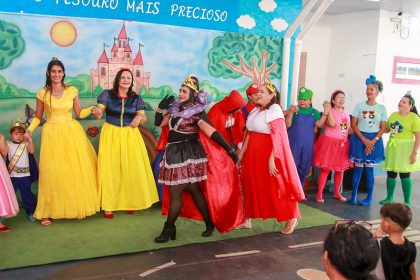 ‘Semana da Criança’ encerra com baile e entrega de espaços lúdicos na creche municipal Dalila Bentes