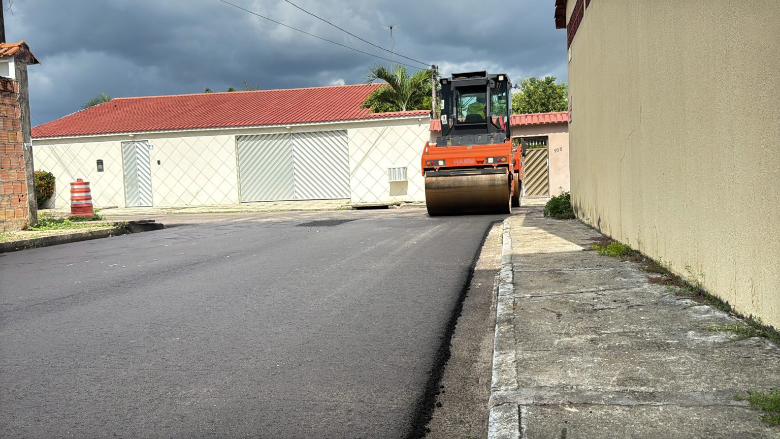 Nova frente do pacote de recapeamento viário na zona Norte