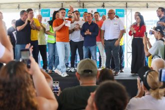 Prefeito David Almeida transforma transporte complementar com veículos modernos, acessíveis e sustentáveis em Manaus