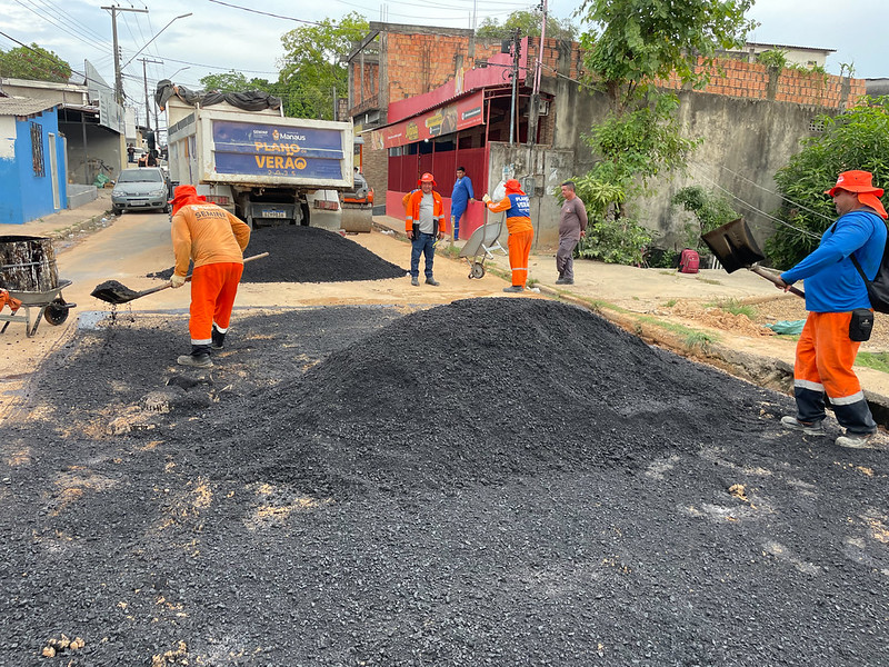 Prefeitura de Manaus executa recuperação asfáltica e entrega obra na rua Ovídio Gomes Monteiro Prefeitura de Manaus executa recuperação asfáltica e entrega obra na rua Ovídio Gomes Monteiro