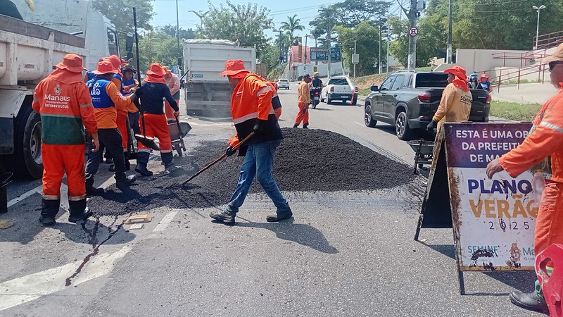 Prefeitura de Manaus moderniza a avenida Rodrigo Otávio e reforça mobilidade na zona Sul Prefeitura de Manaus moderniza a avenida Rodrigo Otávio e reforça mobilidade na zona Sul