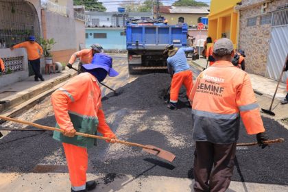 Obras de infraestrutura na rua Gersoney dos Santos