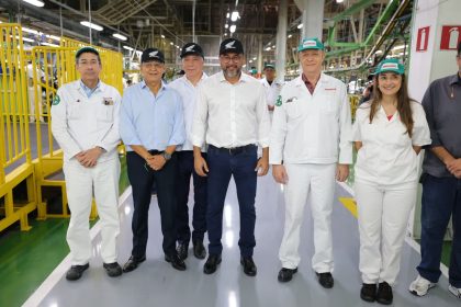 Adjuto Afonso destaca importância da Moto Honda, durante visita à fábrica com governador Wilson Lima