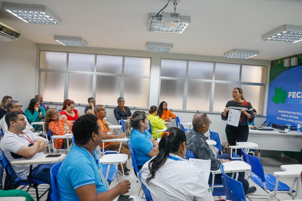 Aleam lança programa educacional para preparar 1,5 mil estudantes para o Enem