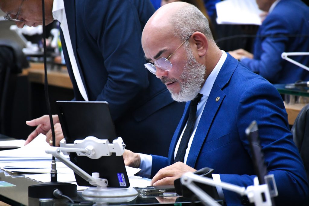 Cabo Maciel solicita à Cosama verificação urgente da qualidade da água em Manaquiri