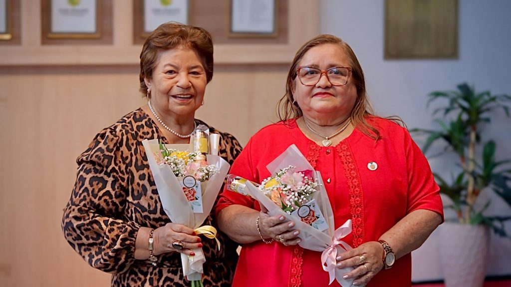 Deputado Carlinhos Bessa homenageia educadoras com a Medalha do Mérito Educacional ‘Professora Ignês de Vasconcellos Dias’