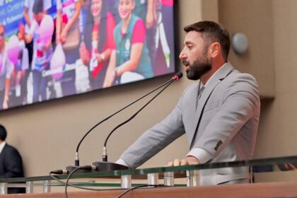 Deputado Carlinhos Bessa reforça compromisso com a saúde da mulher no Outubro Rosa