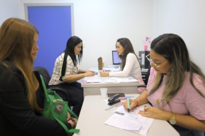 Diretoria de Saúde da Aleam inicia triagem para exames e consultas da campanha Outubro Rosa