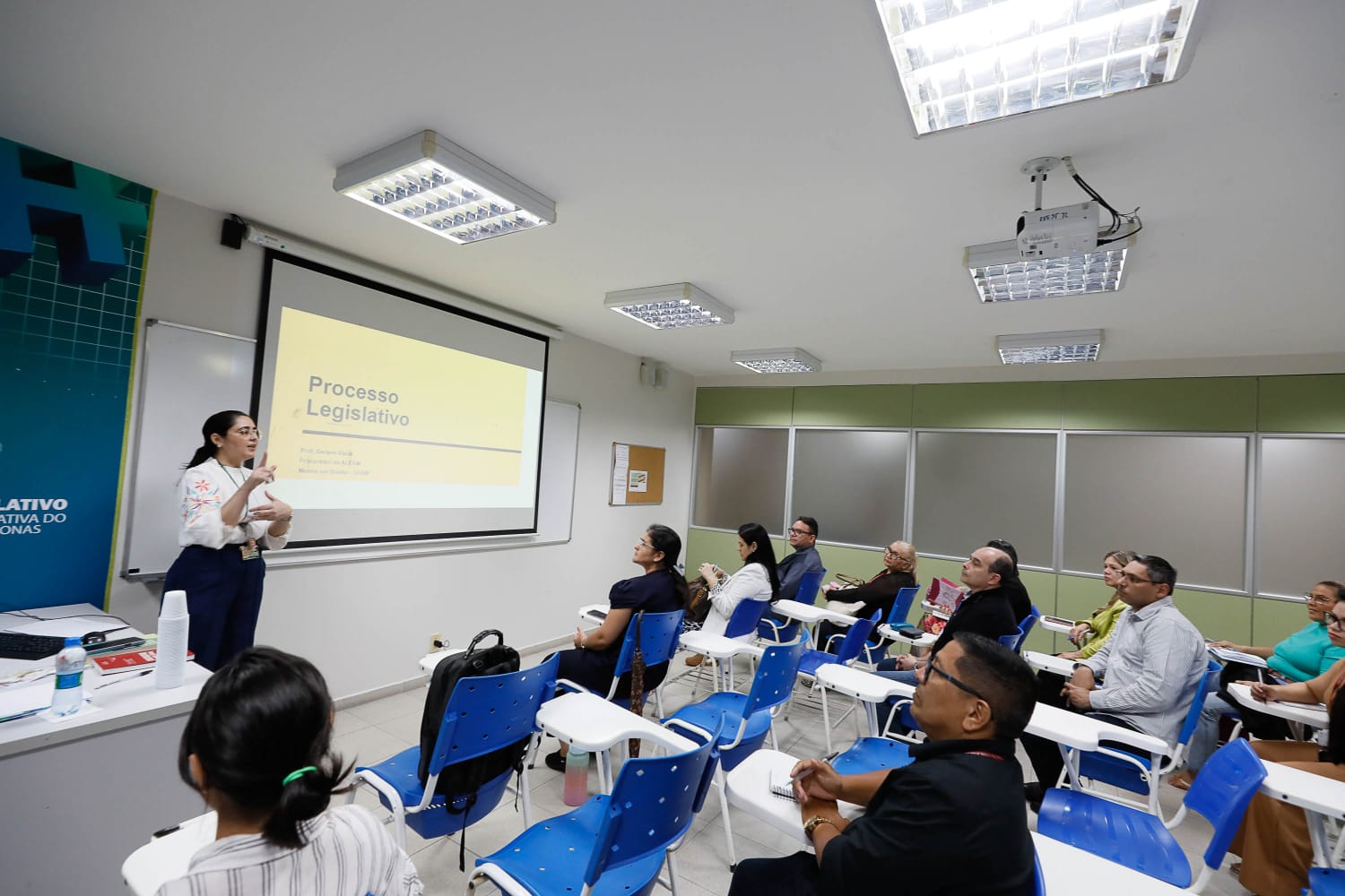 Escola do Legislativo da Aleam oferece curso de gerenciamento de conflitos Escola do Legislativo da Aleam oferece curso de gerenciamento de conflitos