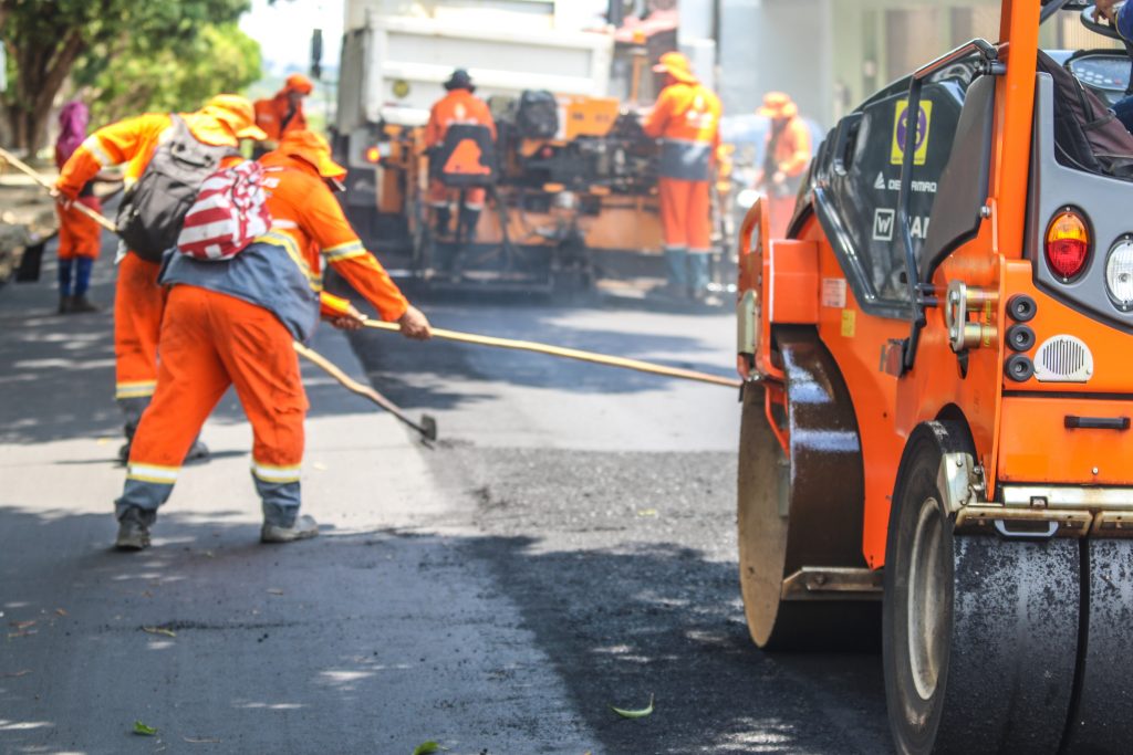 Prefeitura de Manaus revitaliza ruas do bairro Dom Pedro e melhora mobilidade na zona Centro-Oeste Prefeitura de Manaus revitaliza ruas do bairro Dom Pedro e melhora mobilidade na zona Centro-Oeste