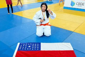 Estudantes representam Manaus nos JEBs em Uberlândia