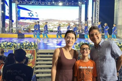 Jander Lobato prestigia Festa Cultural dos Tabernáculos no Anfiteatro da Ponta Negra – Câmara Municipal de Manaus