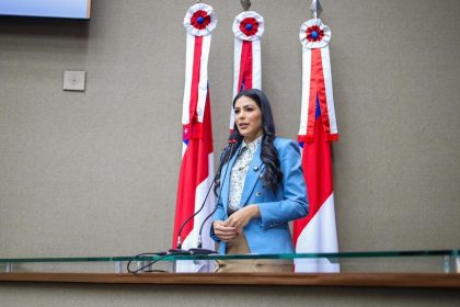 Mayra Dias propõe projeto ‘Conexão Segura’ para combater o stalking no Amazonas