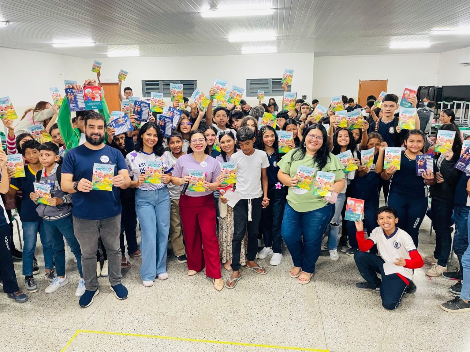 Prefeitura promove diálogo sobre respeito aos idosos em escola