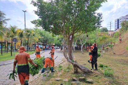Prefeitura realiza mega ação de limpeza no Parque do Idoso