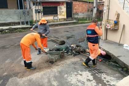 Prefeitura de Manaus realiza desobstrução de bueiros