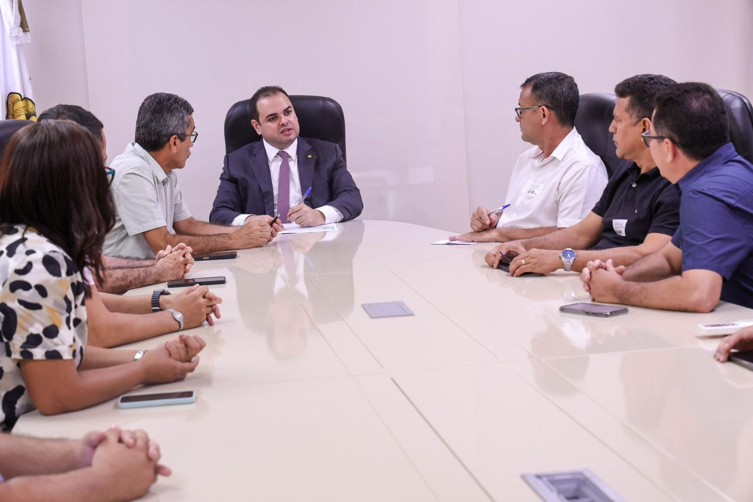 Presidente Roberto Cidade assegura recursos de emendas parlamentares para levar água às famílias de Manicoré Presidente Roberto Cidade assegura recursos de emendas parlamentares para levar água às famílias de Manicoré