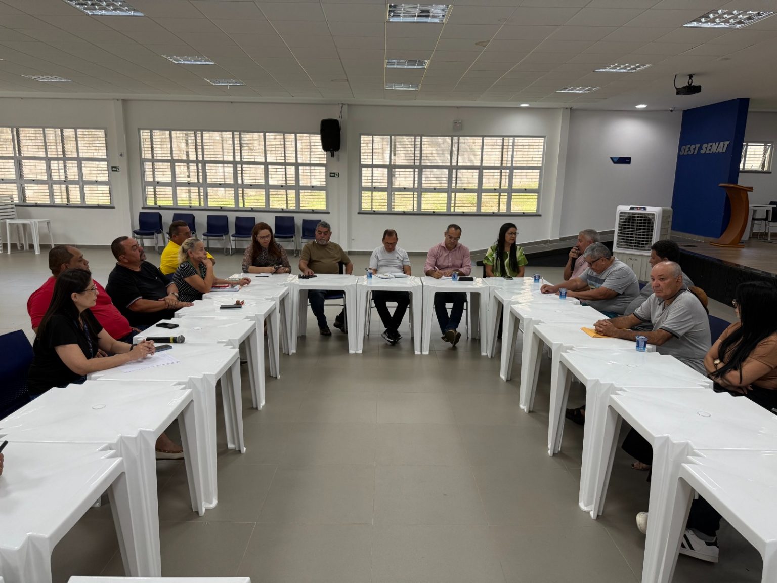 Prefeitura avança em parceria para elaborar grade de cursos de qualificação do transporte complementar Prefeitura avança em parceria para elaborar grade de cursos de qualificação do transporte complementar