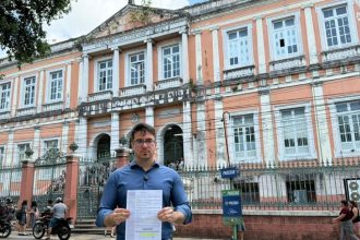 Rodrigo Guedes denuncia abandono do Colégio Amazonense Dom Pedro II Rodrigo Guedes denuncia abandono do Colégio Amazonense Dom Pedro II